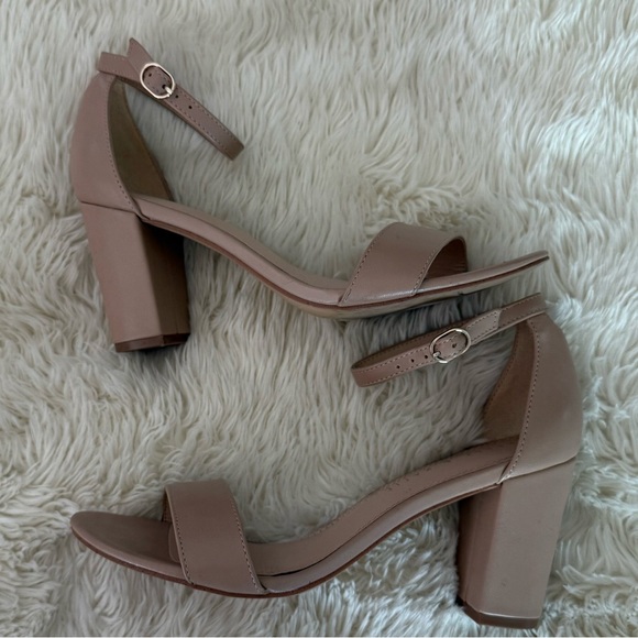 Kelly & Katie Hailee Women's Tan heeled Sandals - Picture 2 of 7